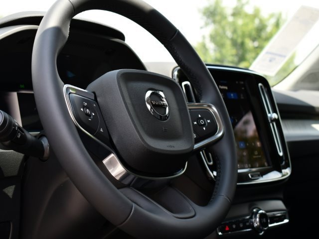 New 2025 Volvo XC40 B5 Plus w/ Protection Package Premier image 12