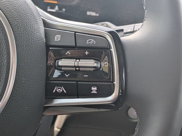 Certified 2026 Kia Carnival SX Prestige FWD image 26