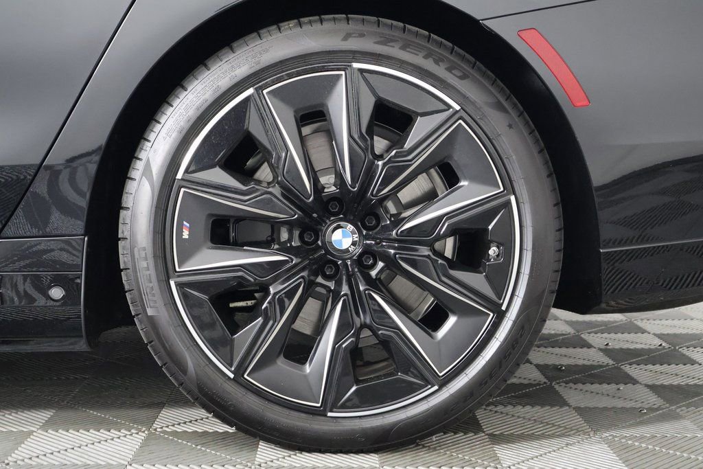 New 2026 BMW i7 eDrive50 image 10