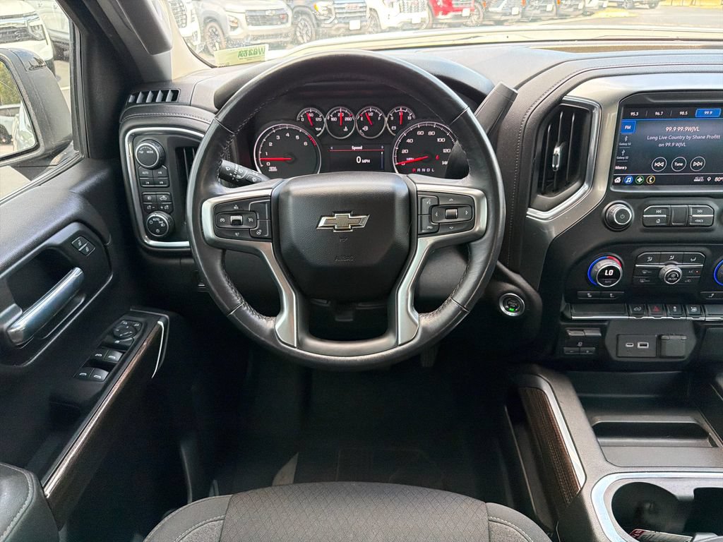 Certified 2021 Chevrolet Silverado 1500 RST w/ Rally Edition AWD/4WD image 15