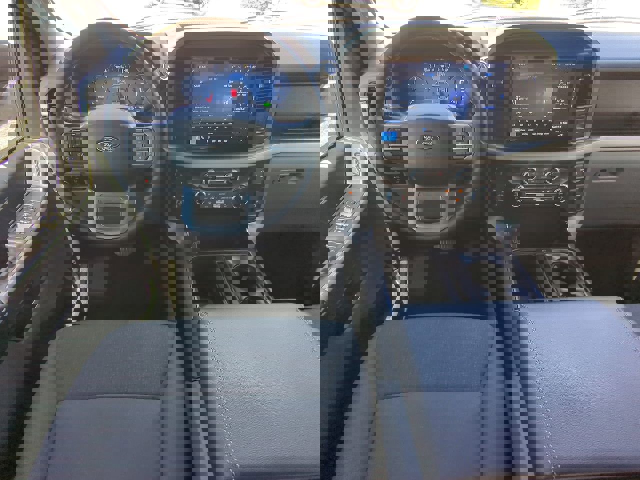 Certified 2025 Ford F150 XLT w/ Equipment Group 301A Standard AWD/4WD image 14