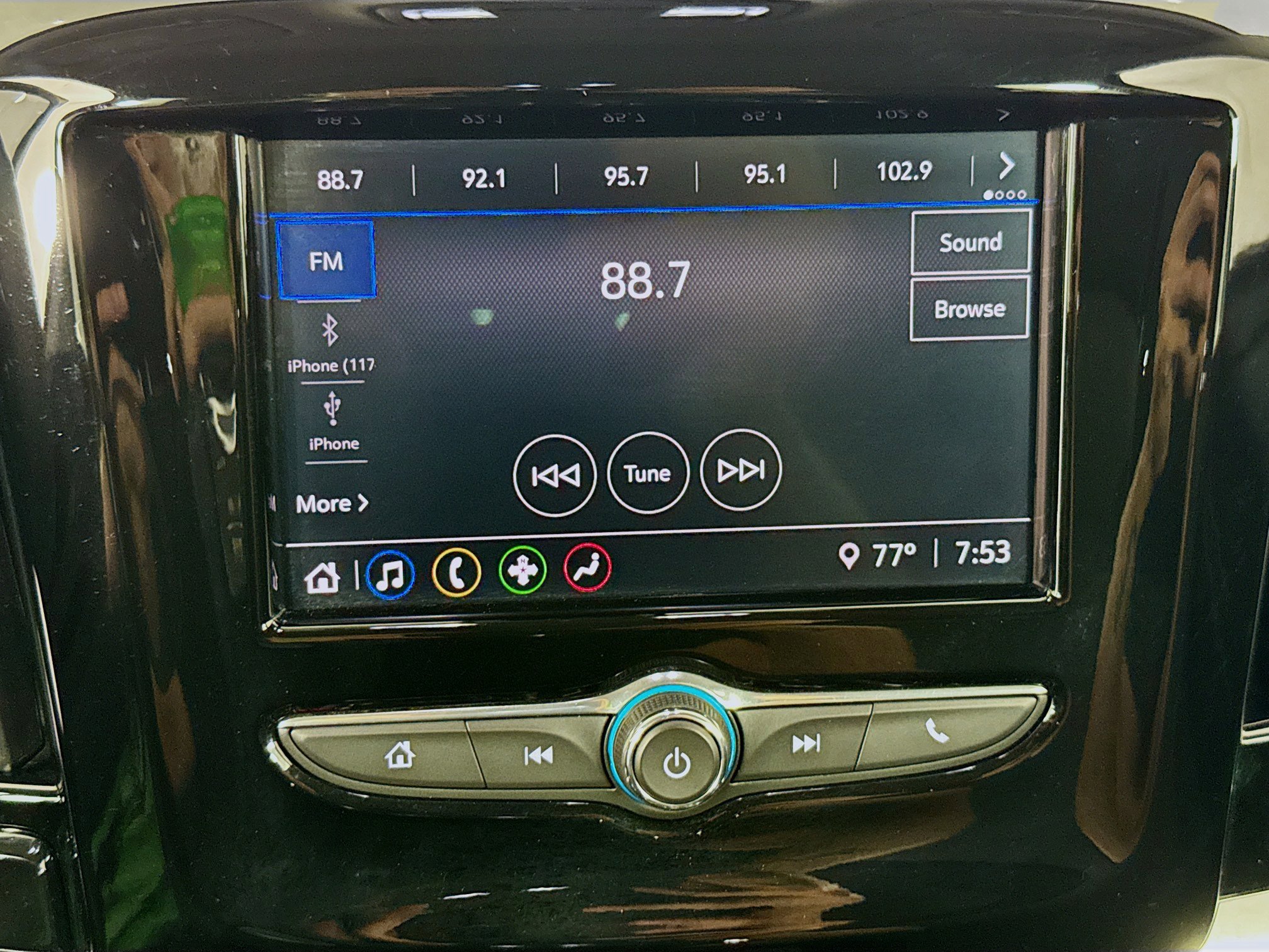 Used 2020 Chevrolet Traverse LS image 17