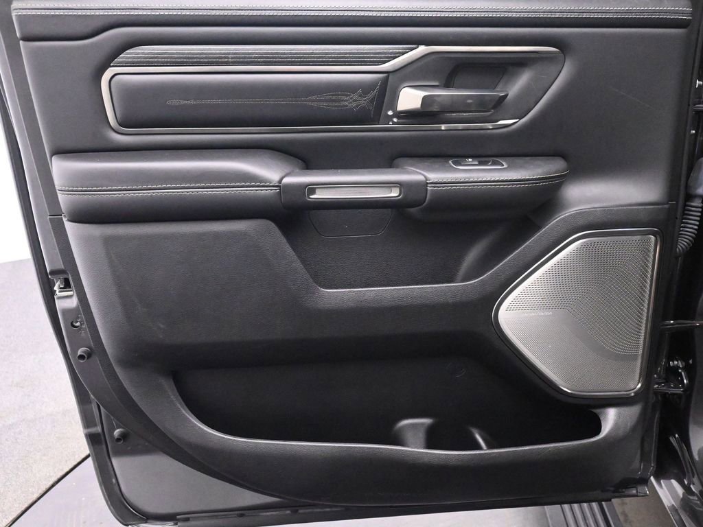 Used 2021 RAM 1500 Limited AWD/4WD image 16