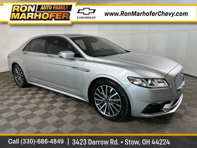 Used 2017 Lincoln Continental Select image 1