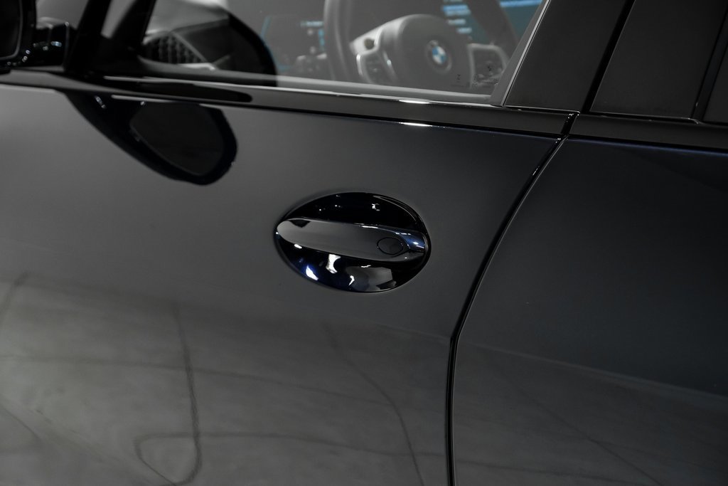 Used 2024 BMW X5 M Competition w/ Executive Package image 38