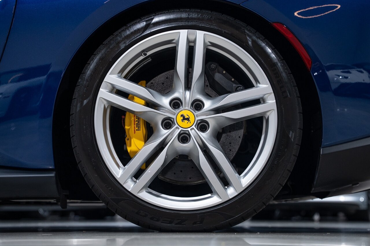 Used 2020 Ferrari Portofino RWD image 47