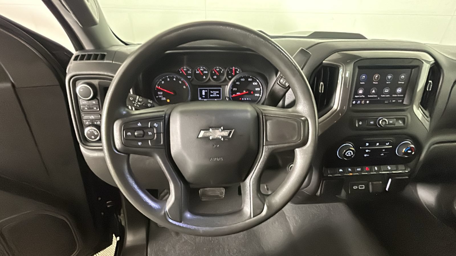 Used 2022 Chevrolet Silverado 1500 Custom Trail Boss w/ Realtree Special Edition AWD/4WD image 14