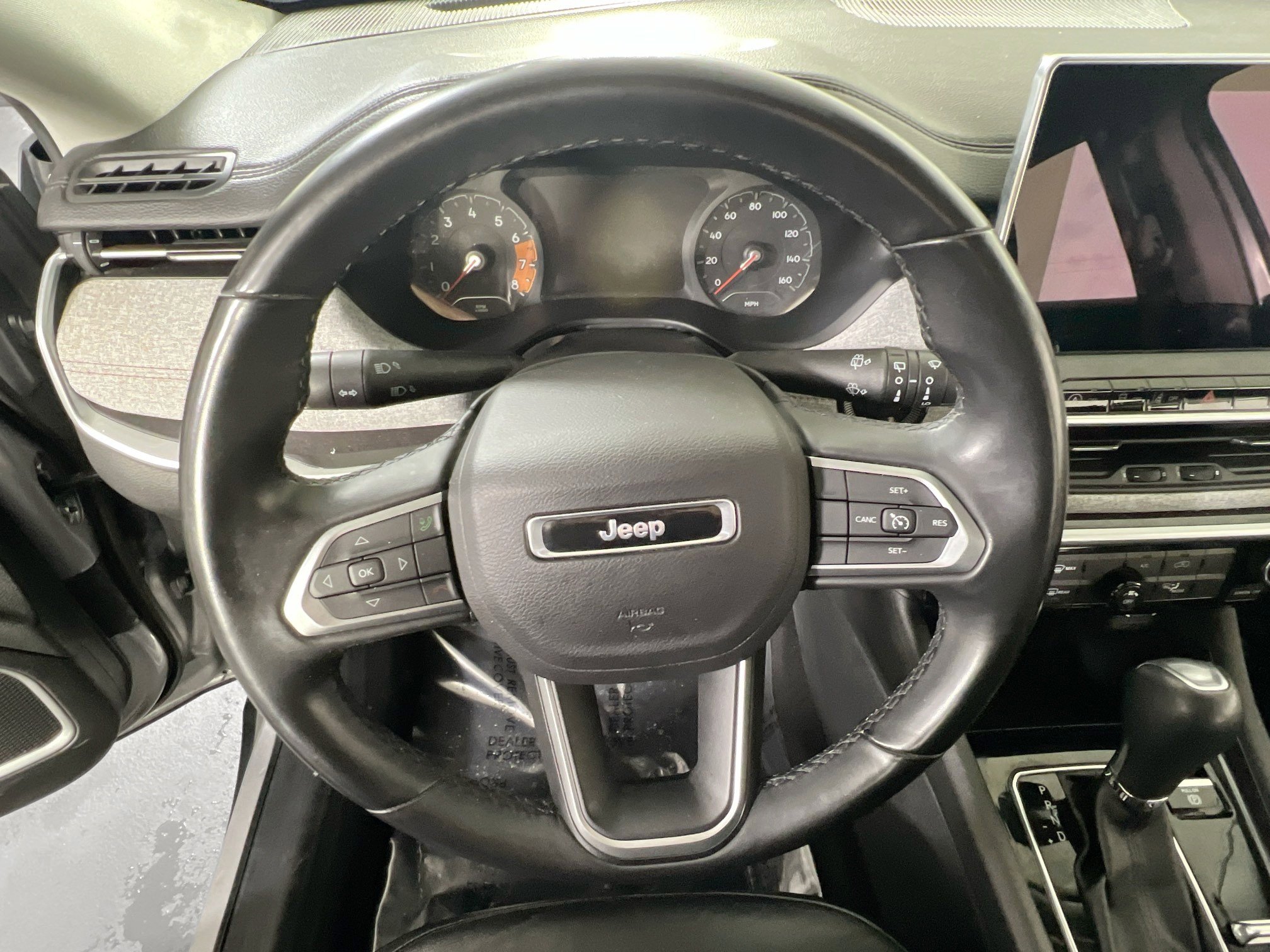 Used 2022 Jeep Compass Latitude AWD/4WD image 11