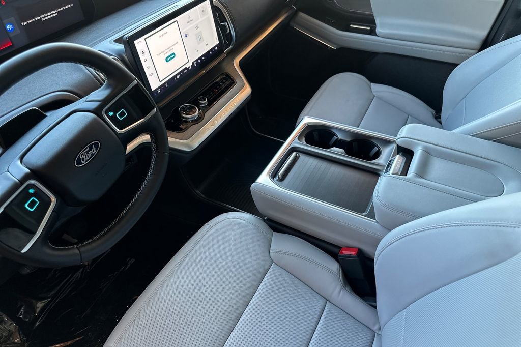 New 2026 Ford Expedition Platinum AWD/4WD image 8