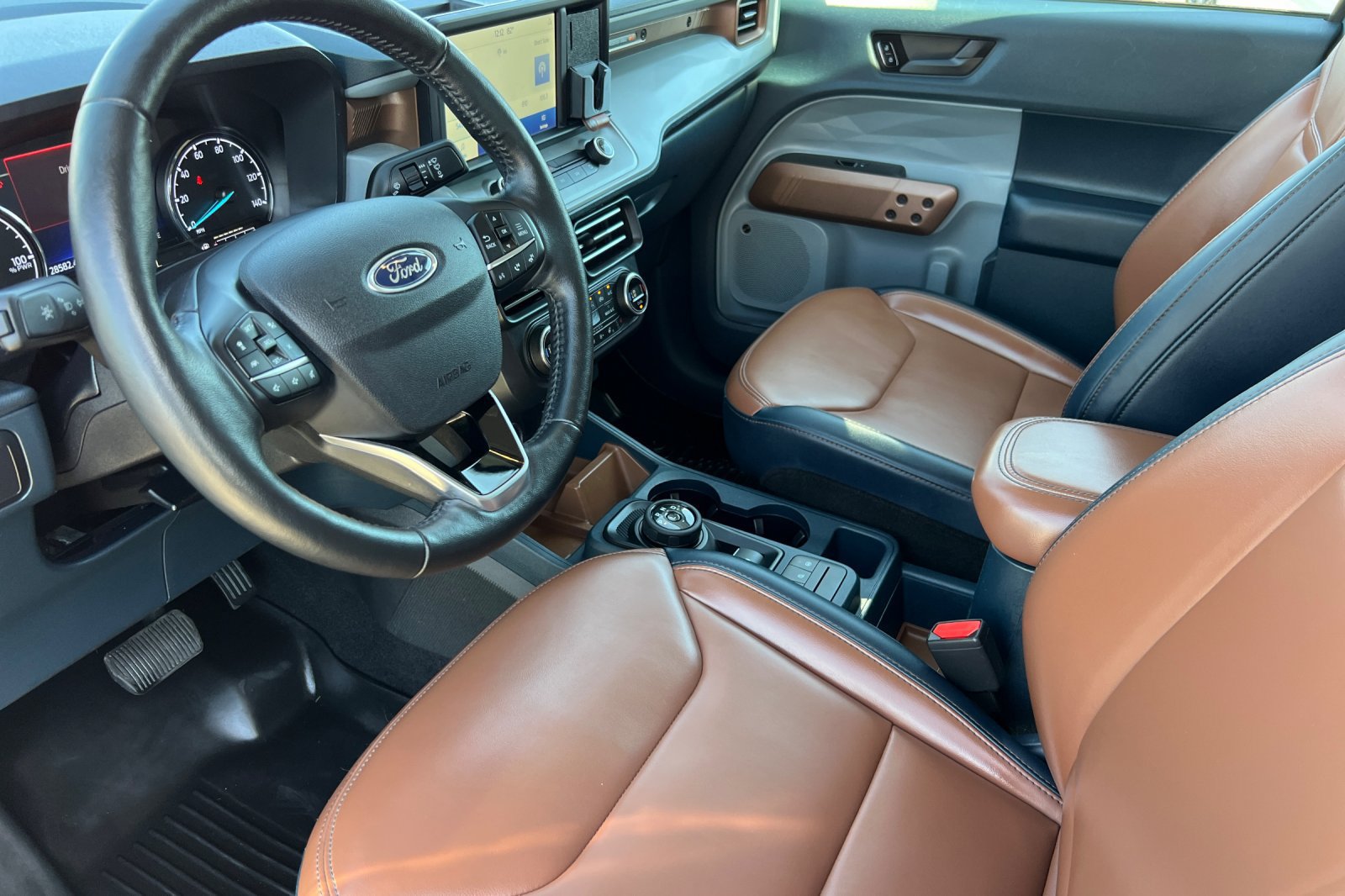 Certified 2022 Ford Maverick Lariat w/ Lariat Luxury Package FWD image 12