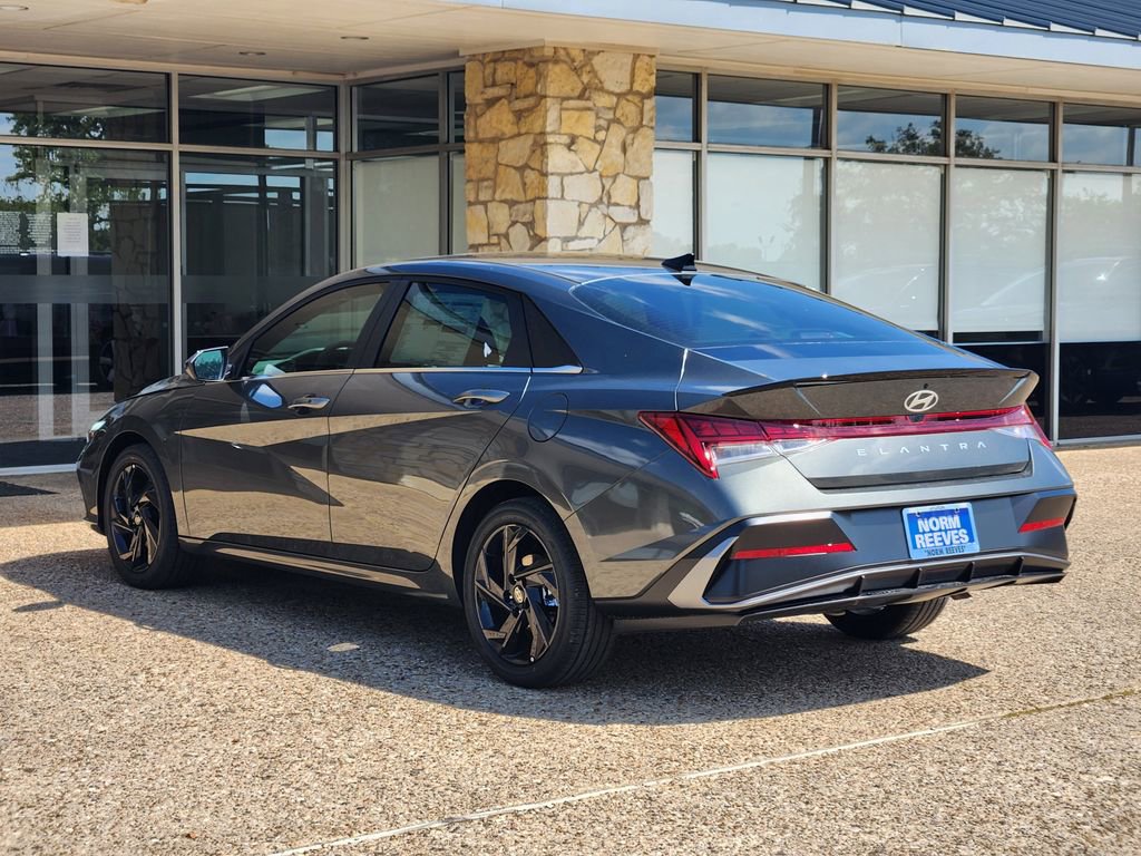 New 2026 Hyundai Elantra SEL Sport Premium FWD image 4