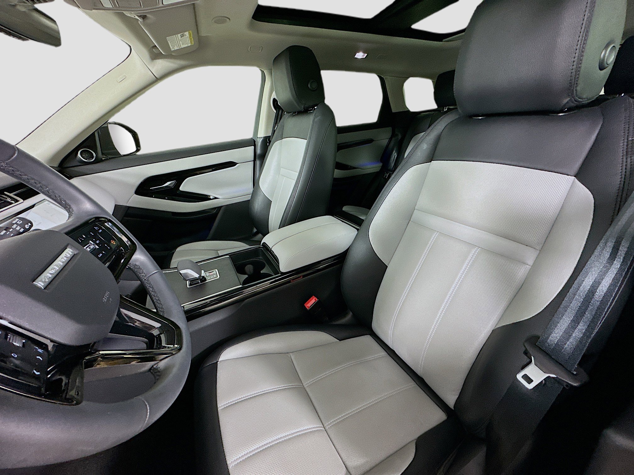 Used 2024 Land Rover Range Rover Evoque Dynamic SE image 28