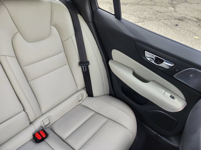 Certified 2025 Volvo V60 B5 Cross Country Ultra AWD/4WD image 16
