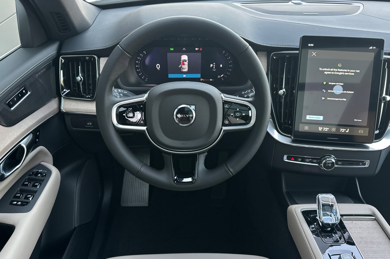 New 2026 Volvo XC90 B6 Plus w/ Protection Package Premier image 15