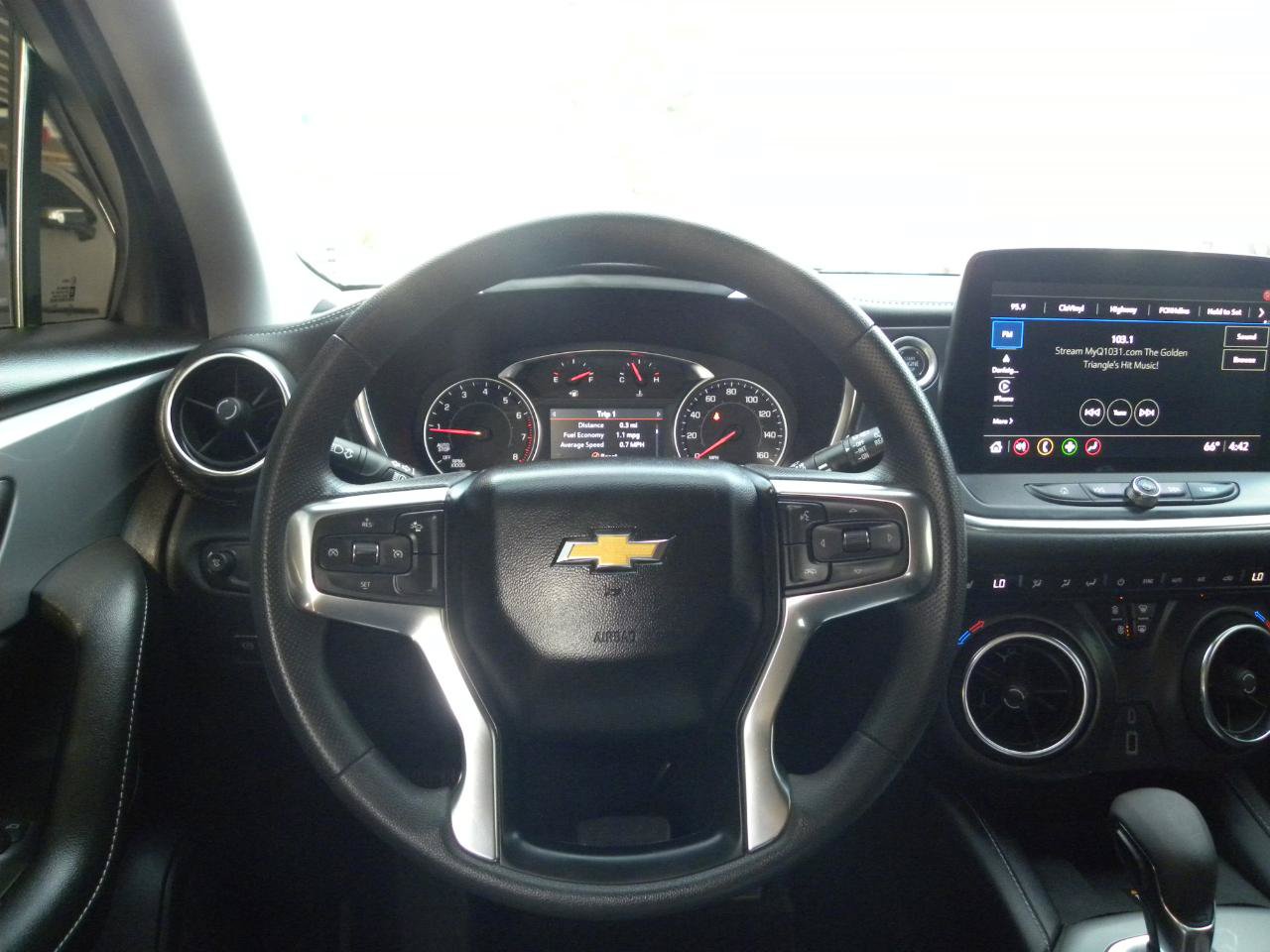 Used 2024 Chevrolet Blazer LT w/ Convenience Package FWD image 11