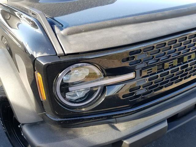 Used 2022 Ford Bronco 2-Door image 3