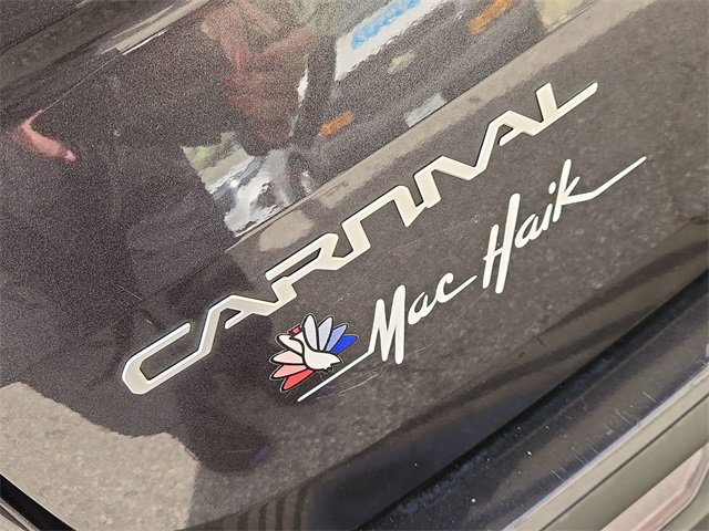 Used 2023 Kia Carnival LX image 29