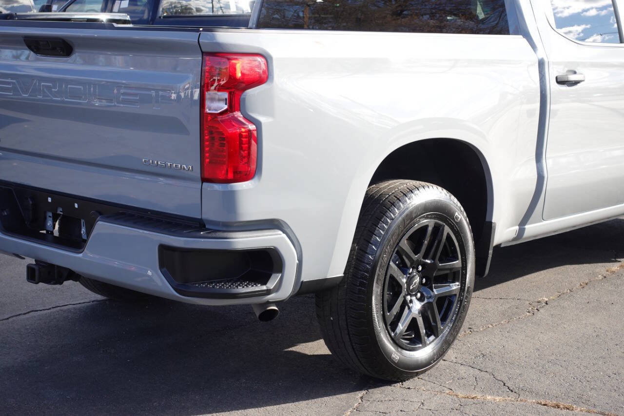 Used 2024 Chevrolet Silverado 1500 Custom AWD/4WD image 10