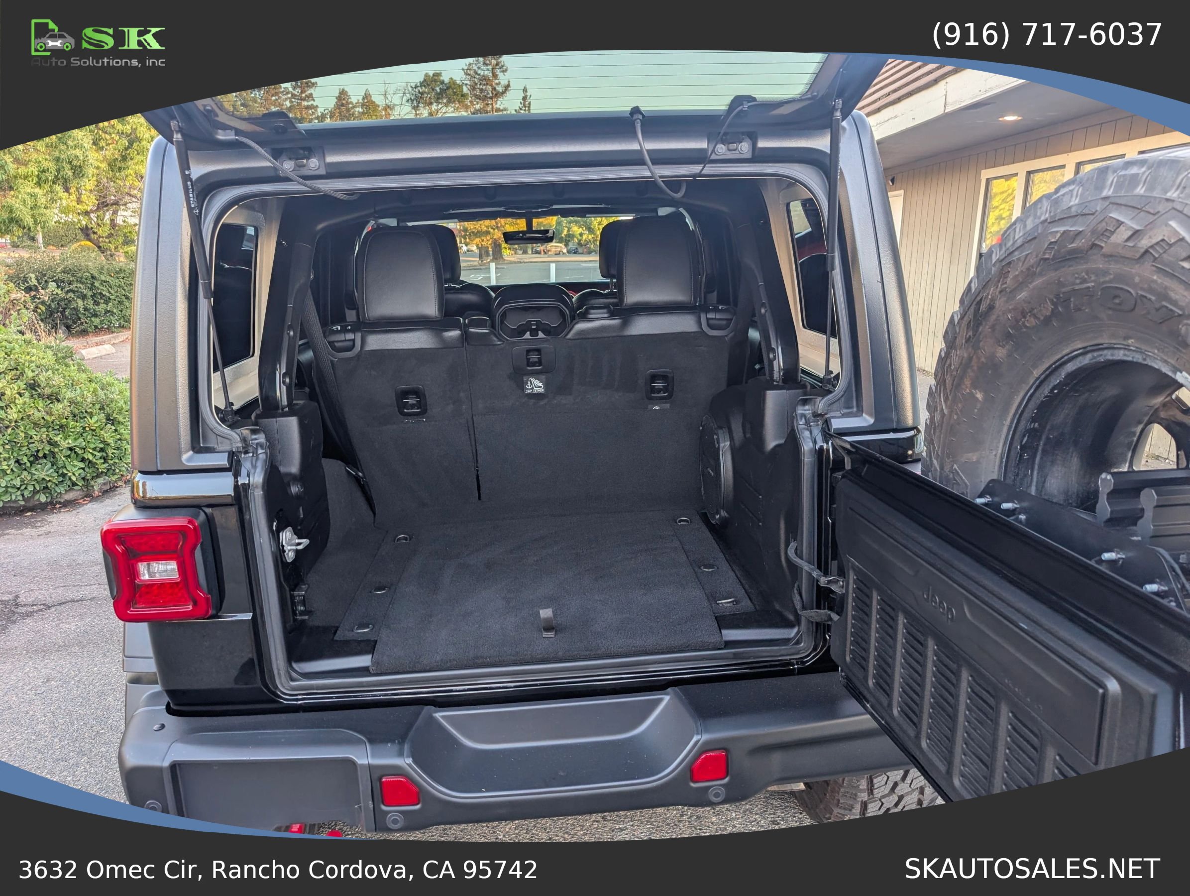 Used 2018 Jeep Wrangler Unlimited Rubicon AWD/4WD image 35