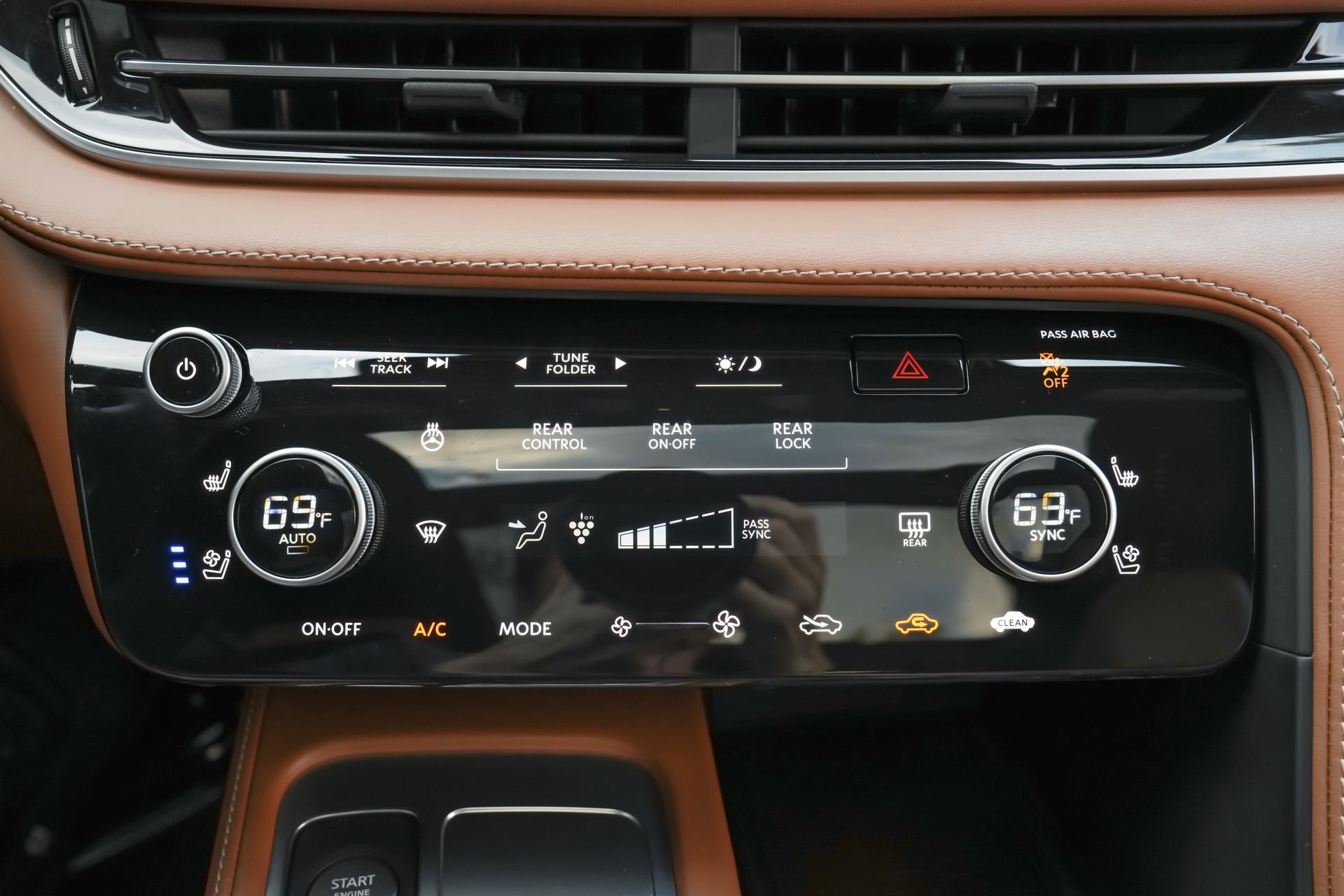 Used 2025 INFINITI QX60 Autograph w/ Cargo Package image 15