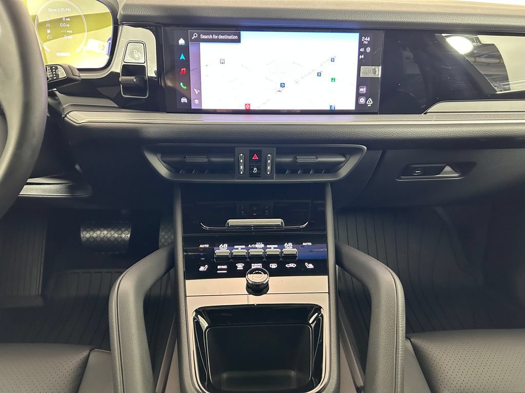 Certified 2026 Porsche Cayenne AWD/4WD image 19