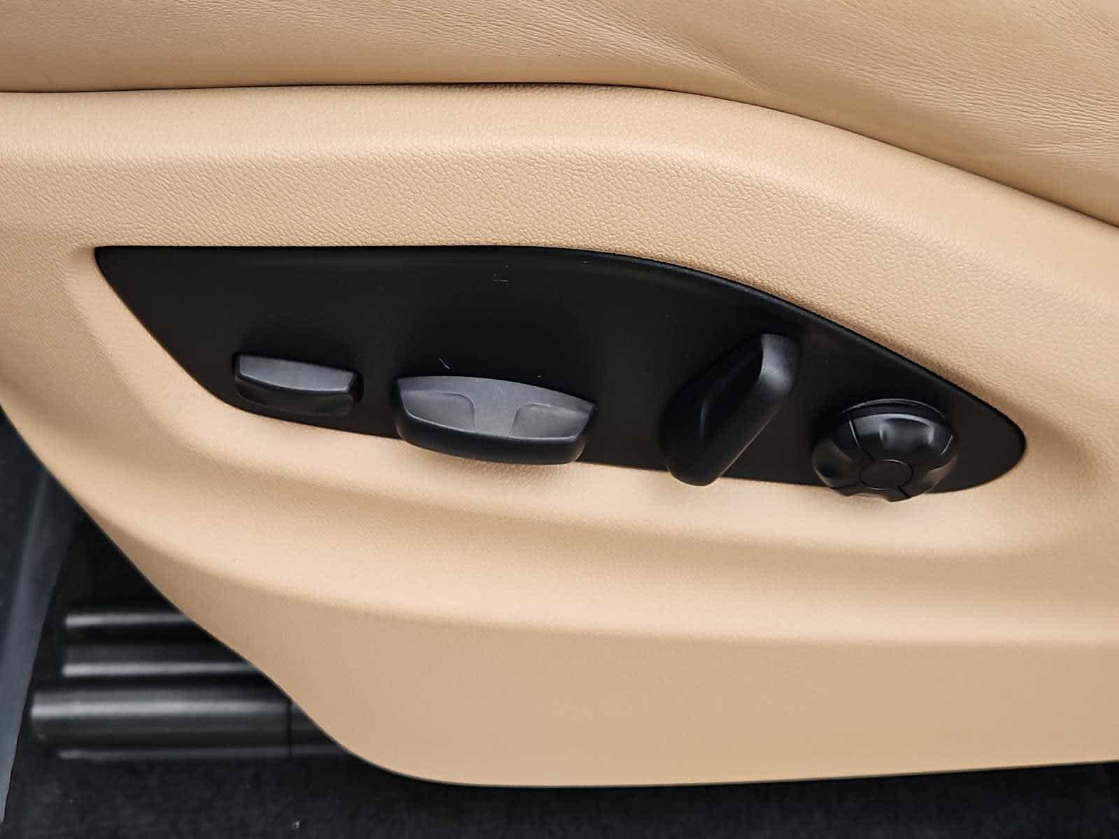 Certified 2023 Porsche Cayenne Platinum Edition AWD/4WD image 15