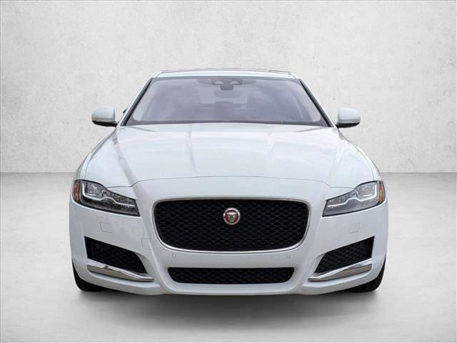 Used 2019 Jaguar XF Prestige video 2
