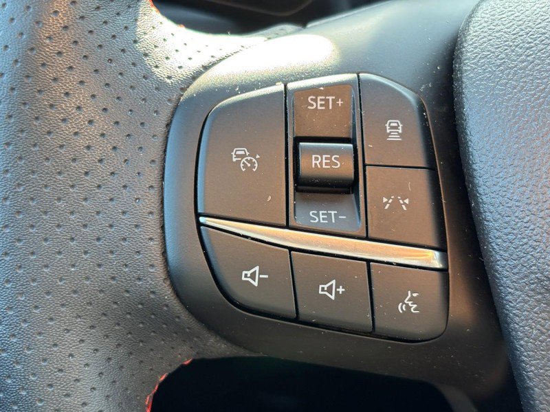 Used 2023 Ford Escape ST-Line w/ Tech Pack #1 AWD/4WD image 18