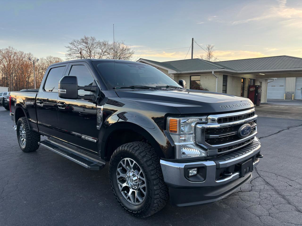 Used 2021 Ford F250 Lariat w/ Lariat Value Package image 3