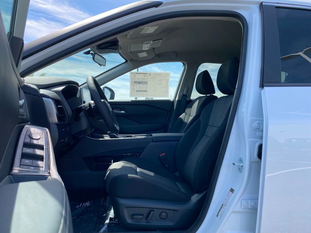 New 2026 Nissan Rogue SV image 11