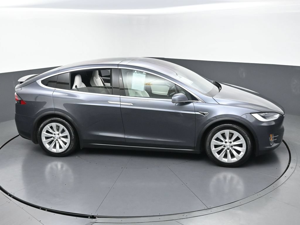 Used 2017 Tesla Model X 75D AWD/4WD image 42