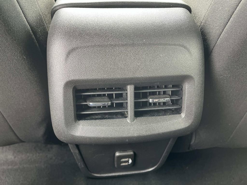 Used 2024 Chevrolet Equinox LT image 16