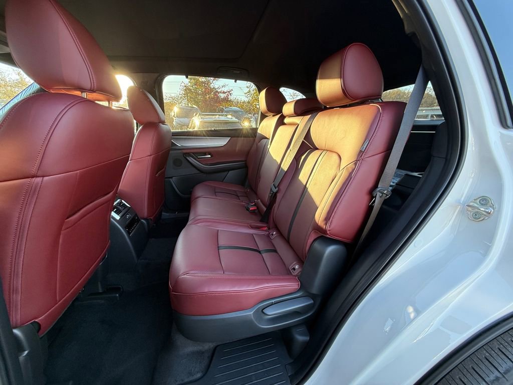 New 2025 MAZDA CX-70 Plug-In Hybrid w/ Premium Plus image 23