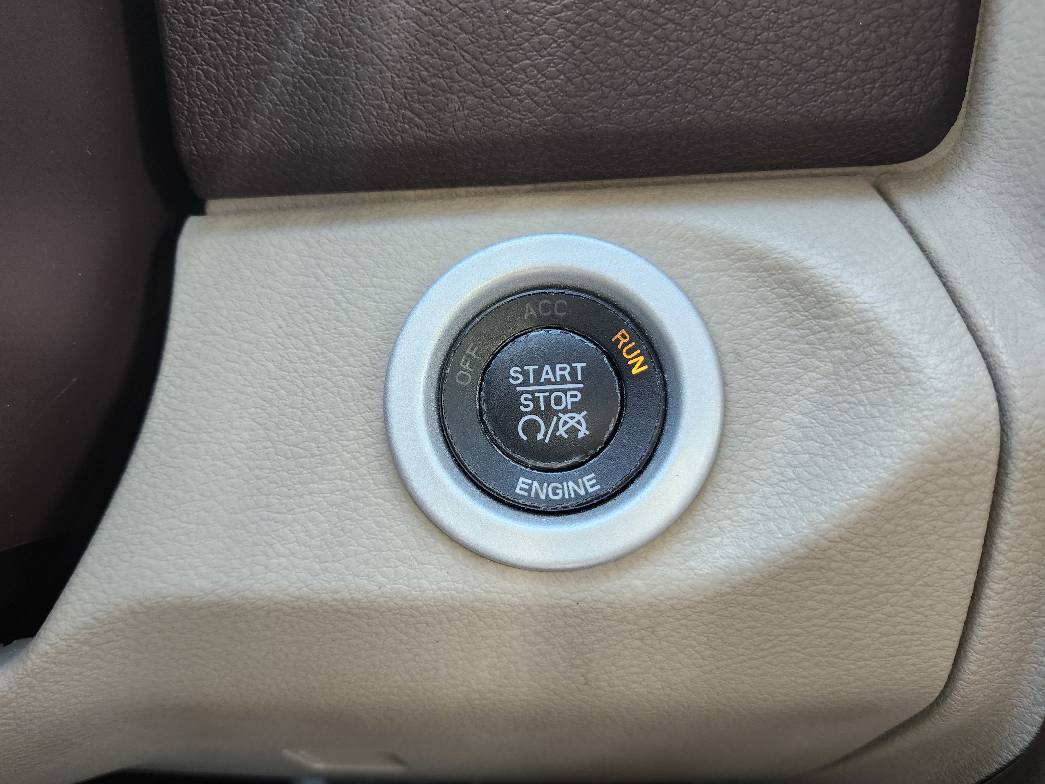 Used 2016 RAM 1500 Laramie Longhorn w/ Convenience Group AWD/4WD image 12
