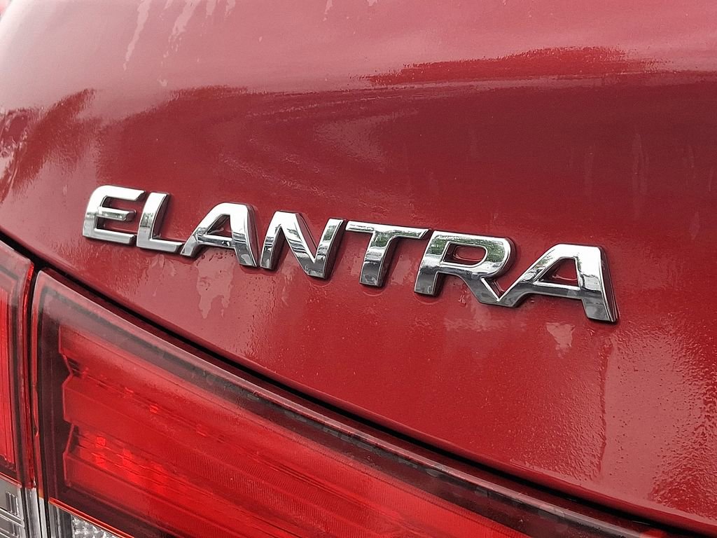 Used 2016 Hyundai Elantra SE FWD image 20