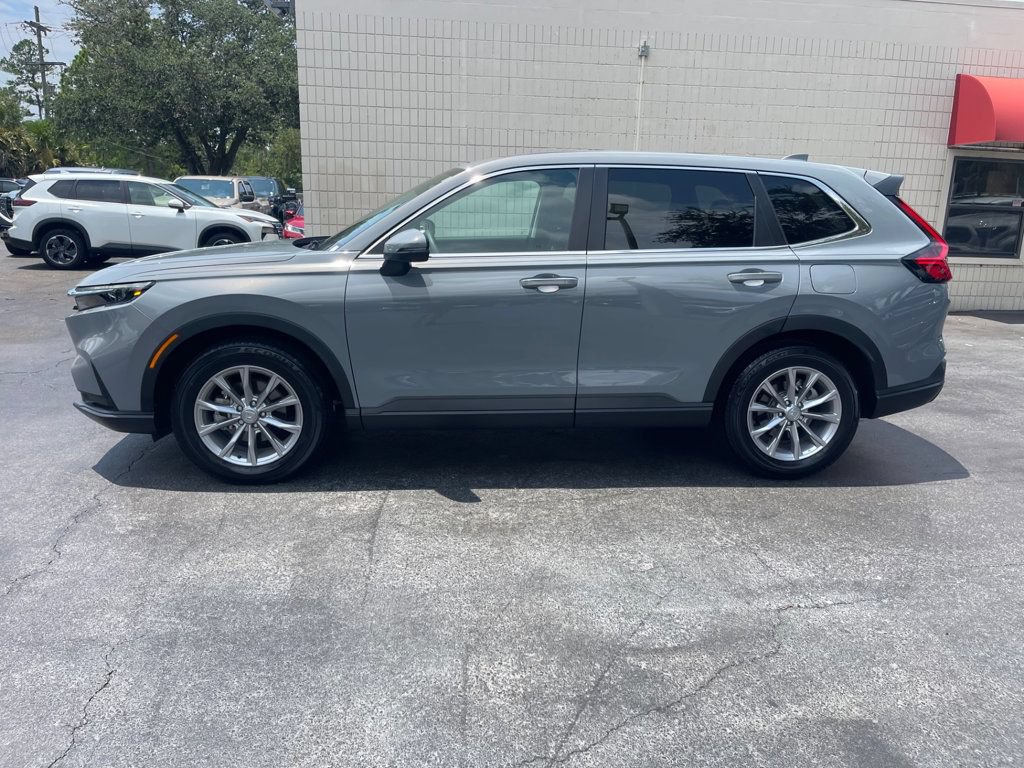 Used 2025 Honda CR-V EX image 2