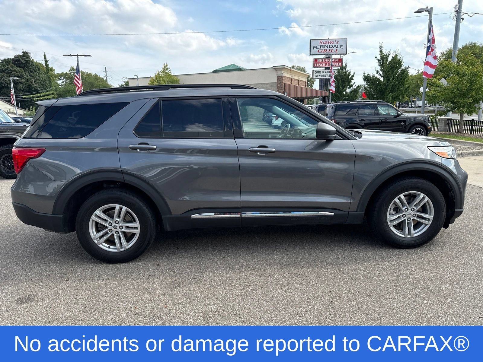 Used 2021 Ford Explorer XLT w/ Equipment Group 202A AWD/4WD video 2