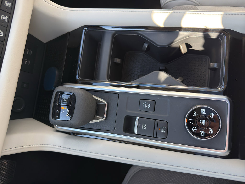 New 2026 Nissan Pathfinder SL AWD/4WD image 22