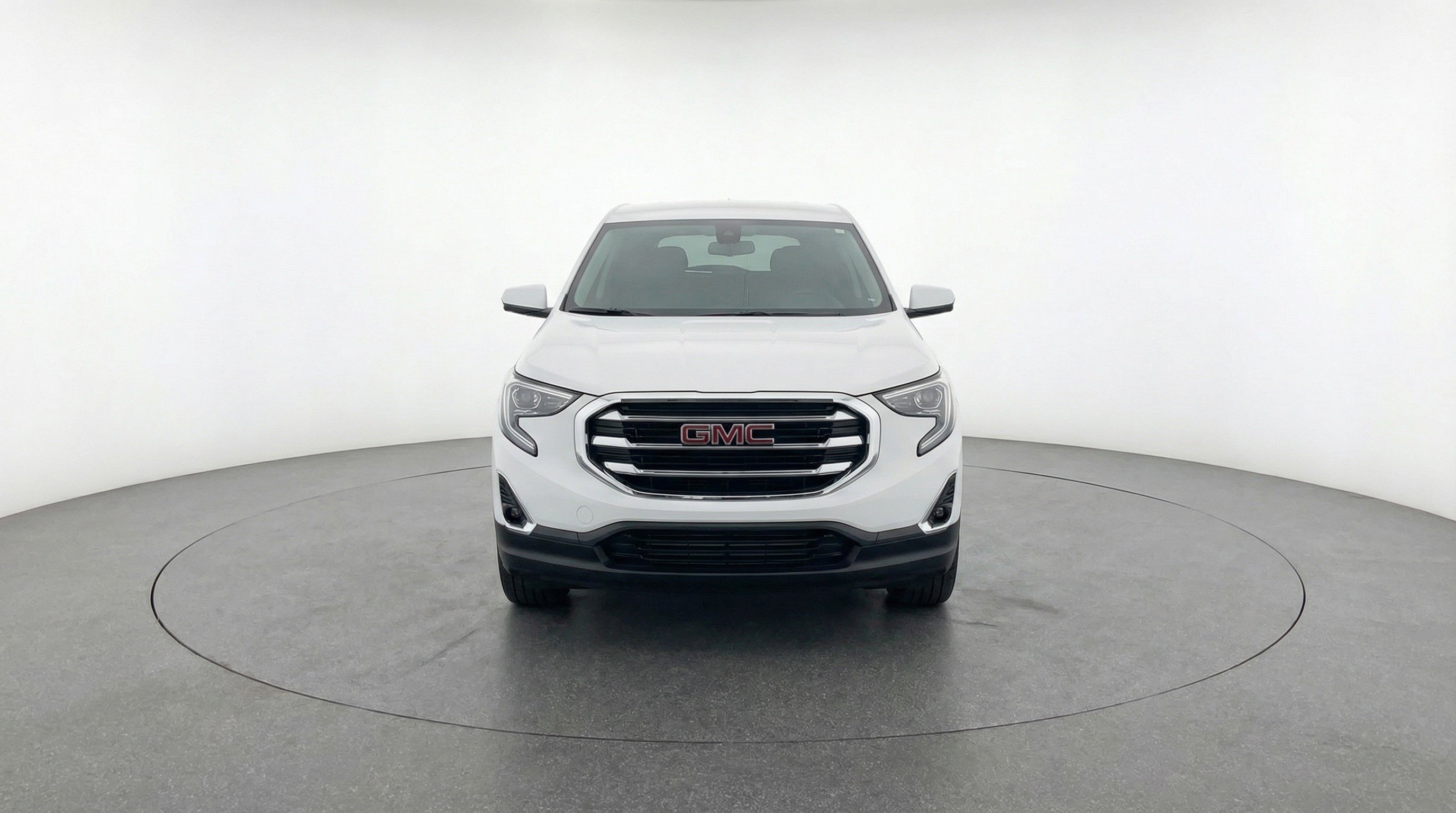 Used 2024 GMC Terrain SLE FWD image 2