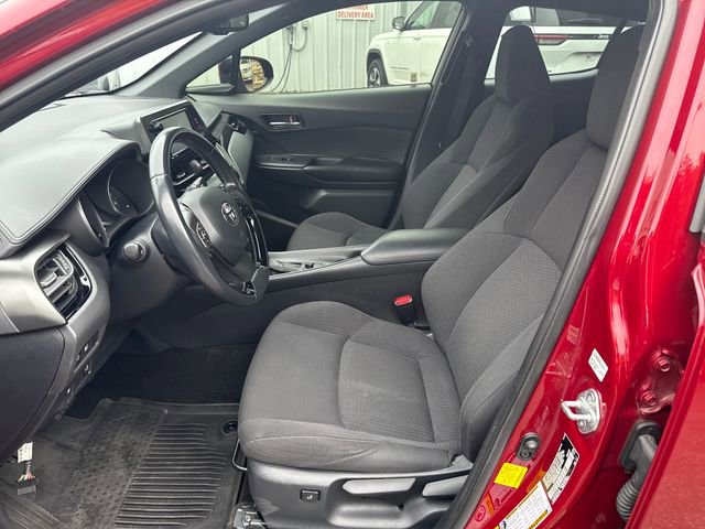 Used 2018 Toyota C-HR XLE FWD image 14