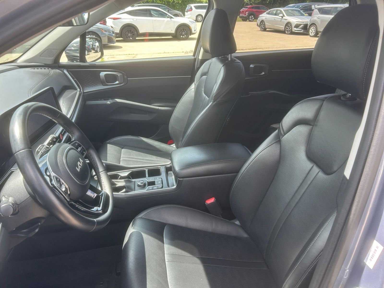 Used 2024 Kia Sorento S FWD image 27