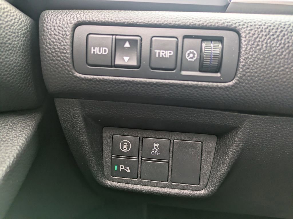 Used 2018 Honda Accord Touring image 25