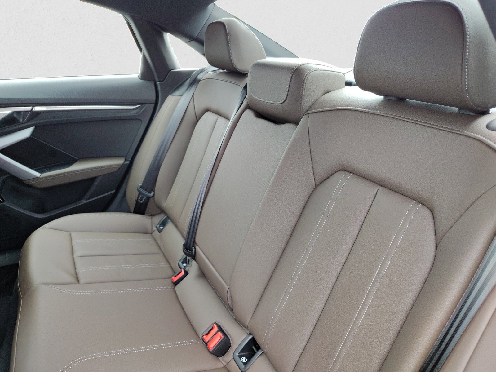 Used 2025 Audi A3 2.0T Premium Plus w/ Premium Plus Package image 19