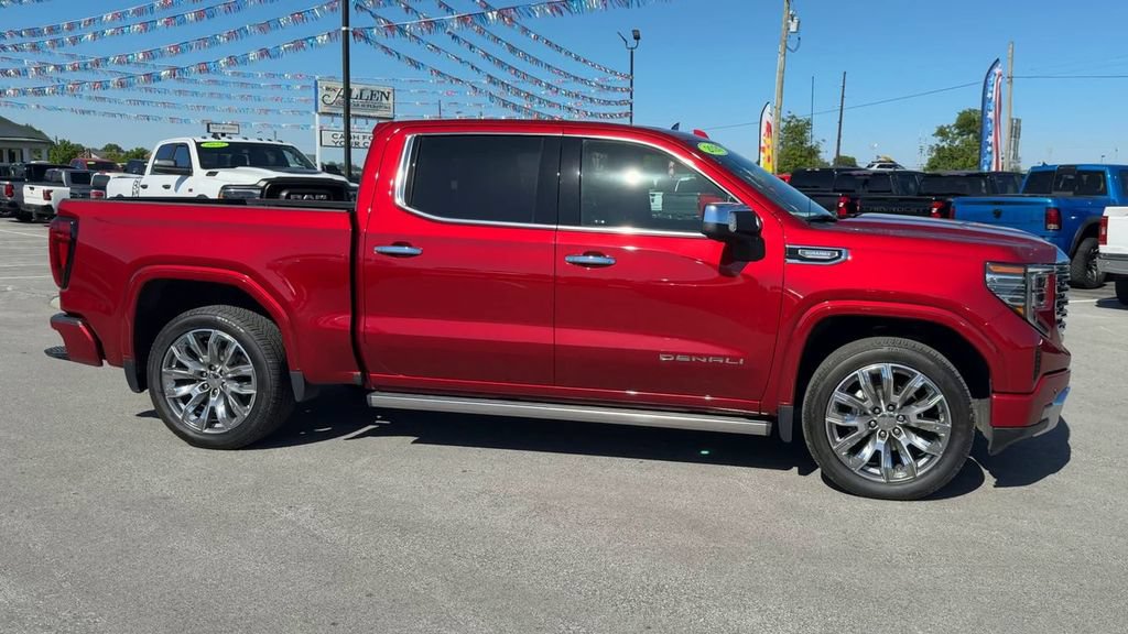 Used 2024 GMC Sierra 1500 Denali AWD/4WD image 8