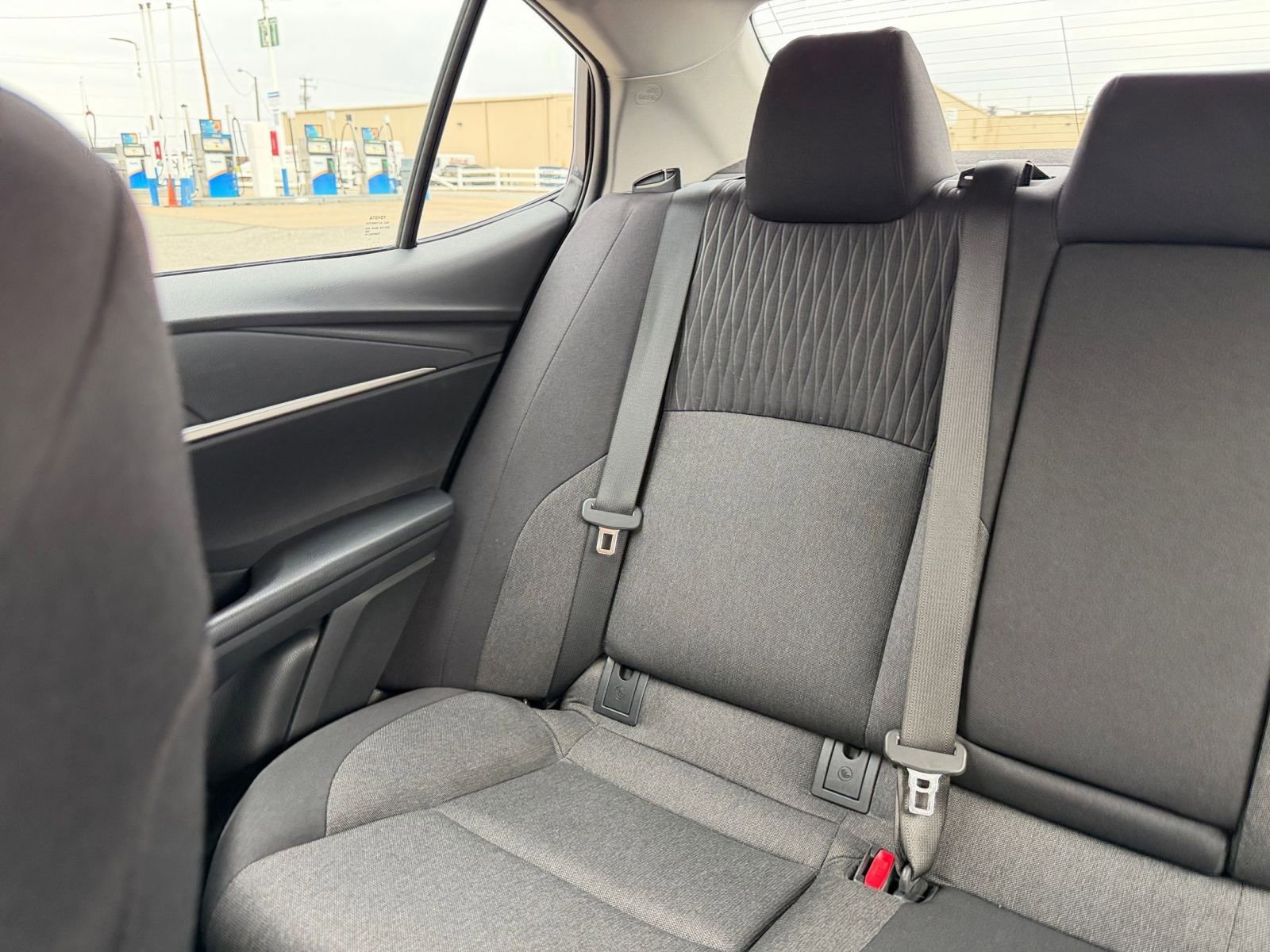 Used 2025 Toyota Camry LE image 38