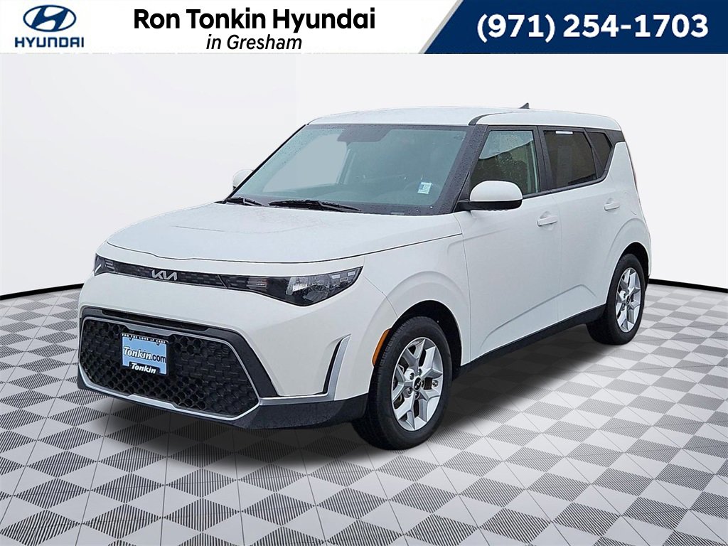 Used 2024 Kia Soul LX w/ Option Group 015 image 1