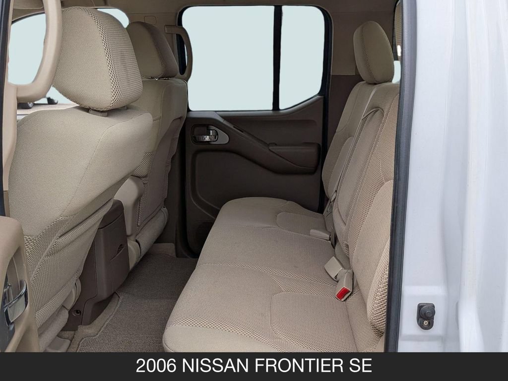 Used 2006 Nissan Frontier SE w/ (P01) Power Pkg AWD/4WD image 16