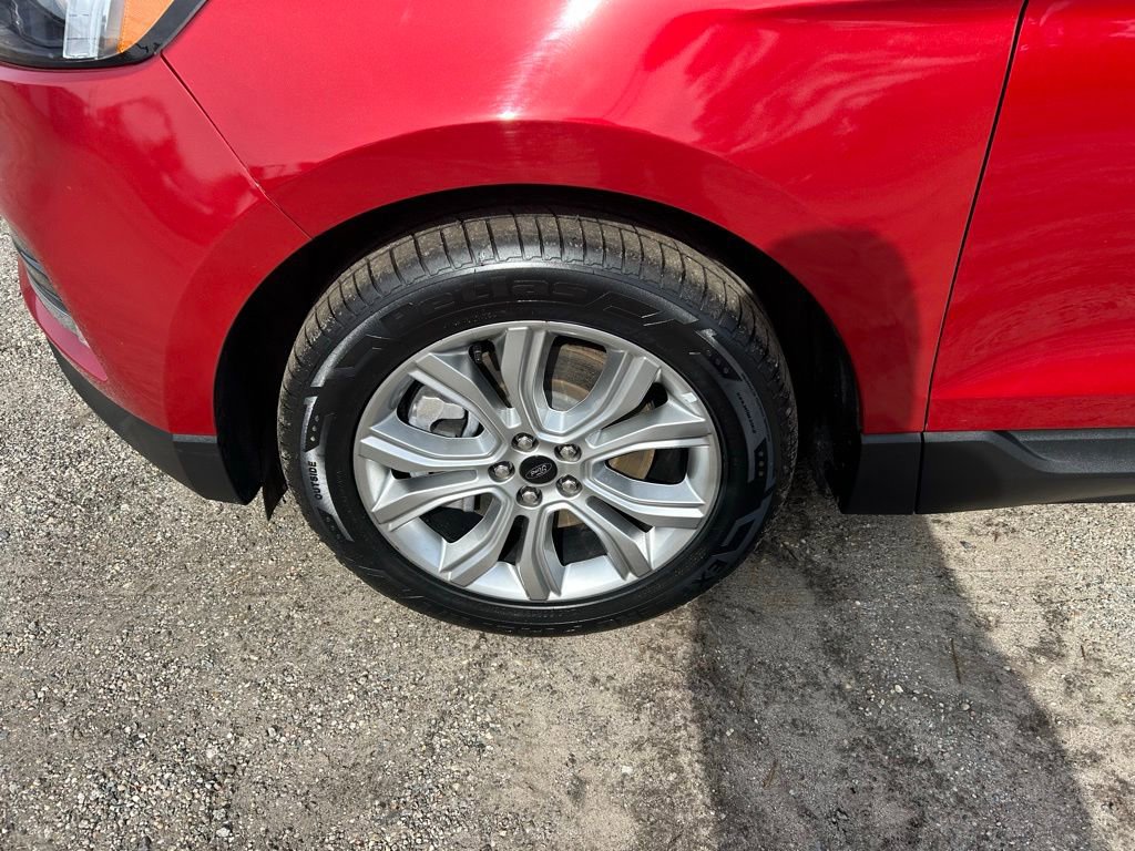 Used 2024 Ford Edge Titanium image 15