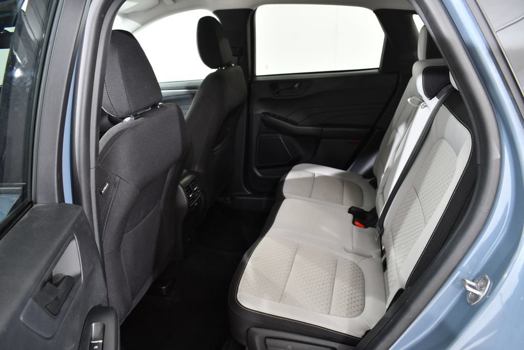 Used 2023 Ford Escape Active AWD/4WD image 16