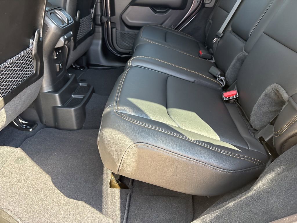 New 2025 Jeep Wrangler Unlimited Sahara image 19